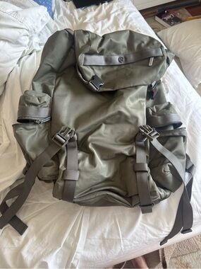 lululemon everywhere backpack 22l storm teal Tech Canvas With an internal laptop sleeve and side water bottle pockets lululemon athletica | Bags |